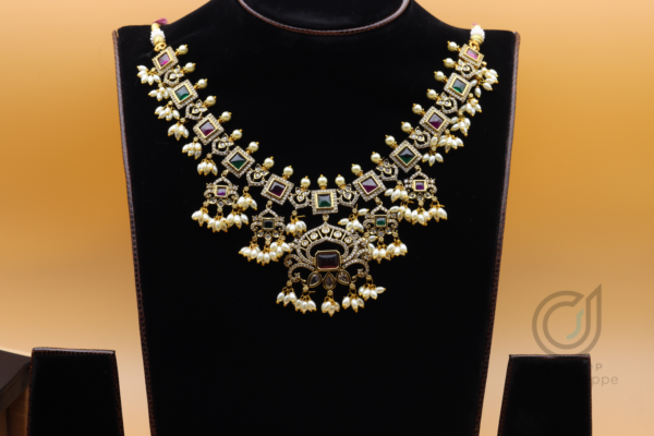 Kundan Guttapusalu Neckset